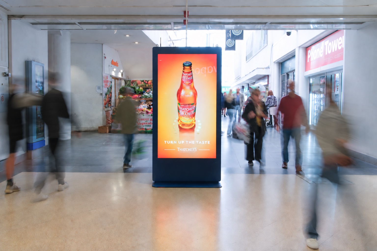 Digital promotional screen in a shopping centre